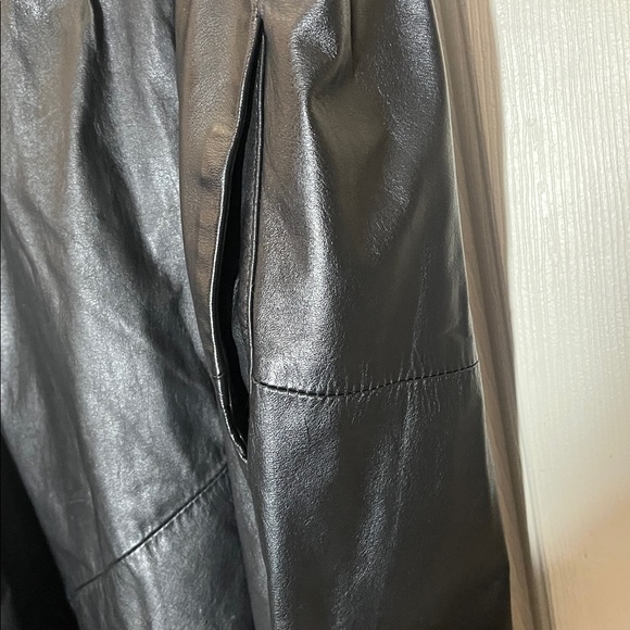 JFS signature leather skirt size medium - Picture 4 of 12